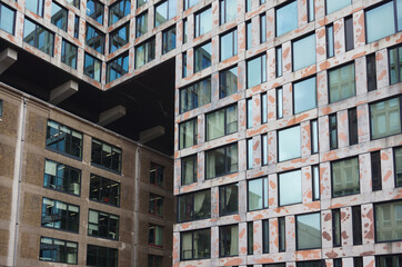 Fototapeta premium View of two buildings next to each other