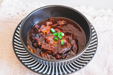名古屋名物　牛すじのどて煮