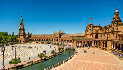 Naklejka premium Views of the beautiful Plaza de Espana (translates to Spanish Square) in Seville, Spain