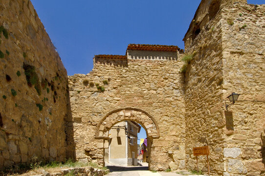gateway of Virgen, Ca&ntilde;ete, Cuenca province, Castile-La Mancha, Spain
