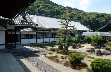 Fototapeta premium 興聖寺 庫裏と庭園 京都府宇治市