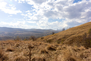 the beginning of autumn, walks in the highlands, panoramic views and glades with dried vegetation
