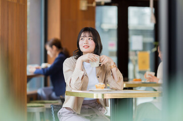若い女性