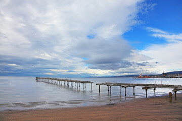 Obraz premium Abandoned pier