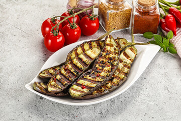 Grilled tasty ripe eggplant slice