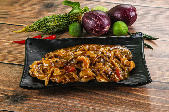 Tibetian cuisine - thenthuk with beef