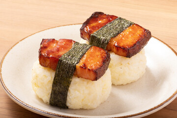 厚切りベーコンおにぎり