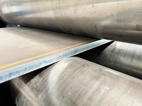 steel plates bending