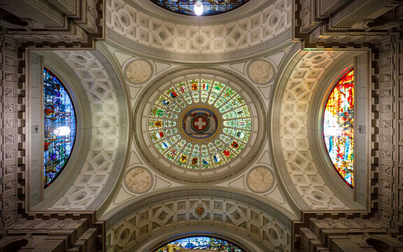 Kuppelgew&ouml;lbe im Schweizer Bundeshaus in Bern