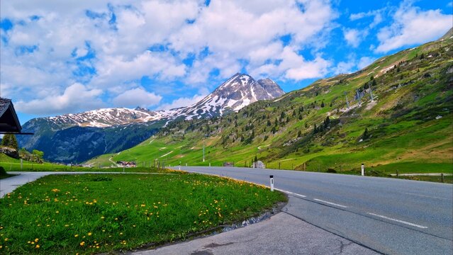 Flex pass - Z&uuml;rs - View of the Omeshorn mountain