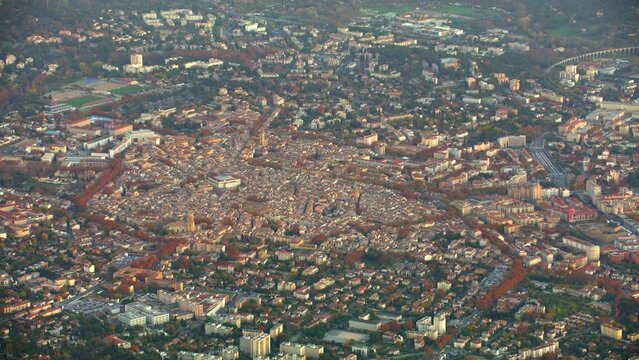 vue aerienne d'Aix en Provence en France