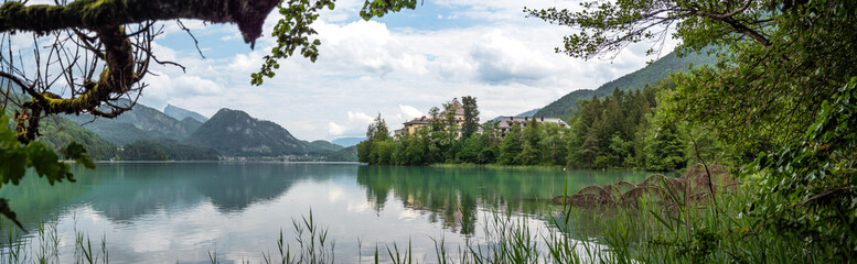 Salzkammergut, Österreich: Panorama um das Schloss am Fuschlsee