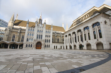 Fototapeta premium Empty London square in summer