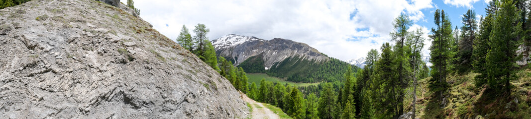 Aussicht im Müstair Tal in der Schweiz