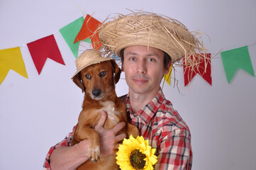 homem caipira vestido para celebração de festa junina , festa julina, festa colorida com...