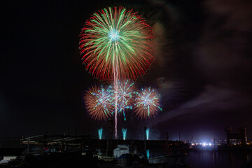 野村花火による秋の芸術花火