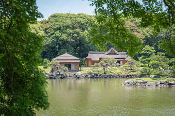 Obraz premium old house in the garden in japan