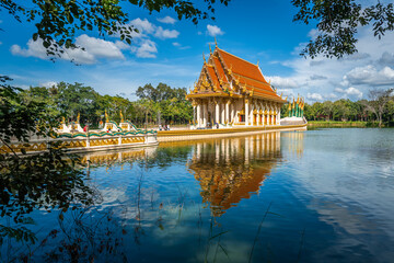 Obraz premium Wat Sa Prasan Suk or Wat Ban Na Muang, is a famous temple at Ubon Ratchathani, Thailand
