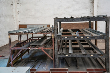 Division of equipment and small industrial tools in the factory.