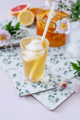 Black tea with fresh oranges