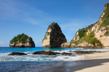 Obraz premium Beautiful view of Diamond Beach on Penida Island, Indonesia 