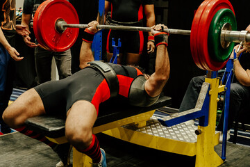 indian athlete start bench press at powerlifting competition