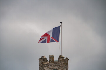 A mixture of the English and American flag