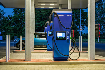 e-Ladesäule mit 300KW