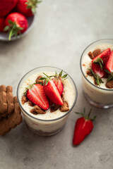 verrine dessert mousse fait maison sabayon fraise speculoos tiramisu