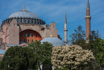 Fototapeta premium The Blue Mosque, Istanbul, Turkey. World famous monument of Byzantine architecture.