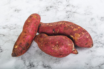 Raw red batat for cooking