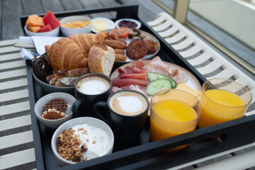 Breakfast 