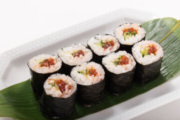 ［宮城県］マンボ巻（筋子とキュウリの巻寿司）