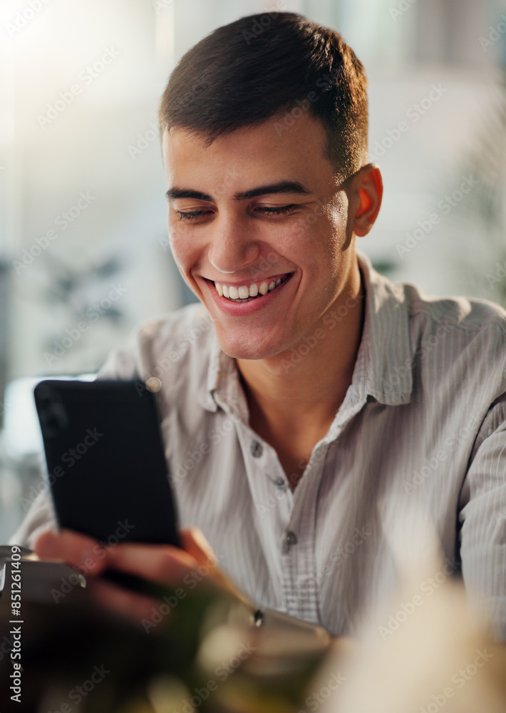 Aufkleber joke, laugh and happy man on smartphone for social media, message and meme for fun. male person, tec