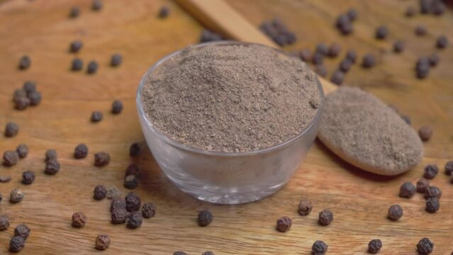 Black Pepper (Kali Mirch) and Powder