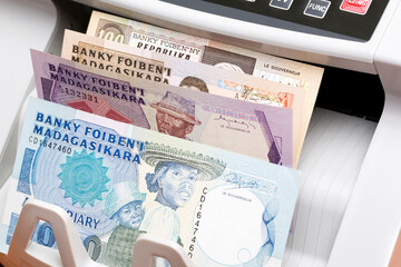 Old Malagasy ariary in the counting machine