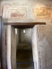 Obraz premium Remains of frescoes from a villa in Pompeii 