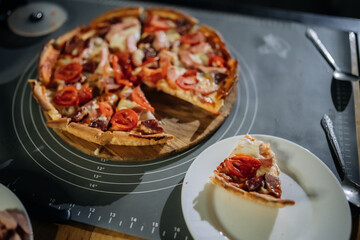 pizza with tomato and cheese