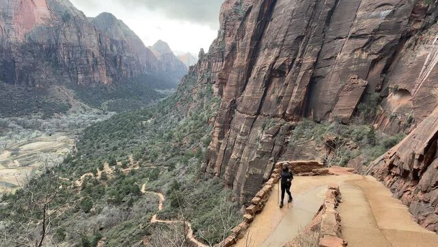 Switchbacks - Images et vidéos libres de droits | Adobe Stock