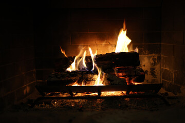 Crackling Fireplace