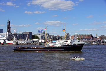 Hochseeschlepper  Elbe