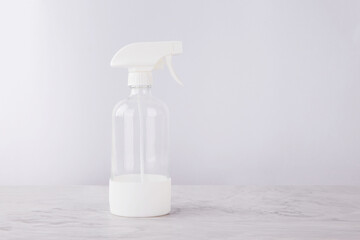 Glass bottle packaging spray bottle
