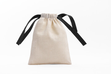 Bolsa de yute cerrada de color natural, pequeña con cordón negro