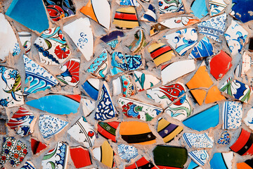 Fototapeta premium Broken glass debris background, design of street wall in Istanbul, Turkey