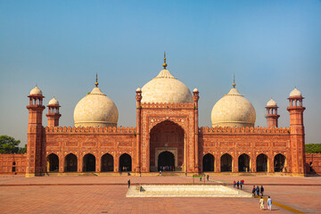 Beautiful Badshahi mosque in Lahore, Punjab, Pakistan. Mughal architecture. 