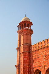 Badshahi mosque minaret in Lahore, Punjab, Pakistan. 
