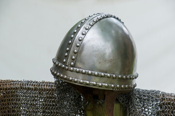 Frühmittelalterlicher fränkischer Bandhelm / Spangenhelm (ca. 700 - 900)