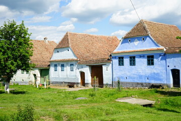 Obraz premium Traditional rural transylvanian houses in Viscri village, Romania