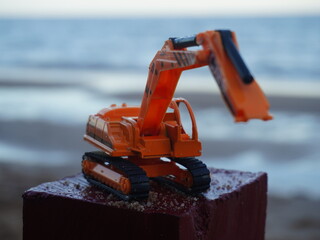 excavator toy lost hand