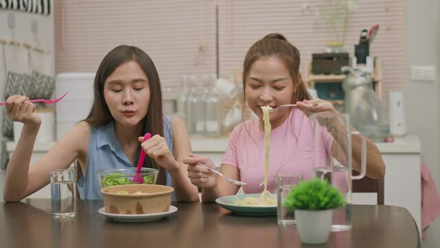 Friends who haven seen each other for a long time come to eat dinner at home. Let talk and ask about the summary of raw suffering
